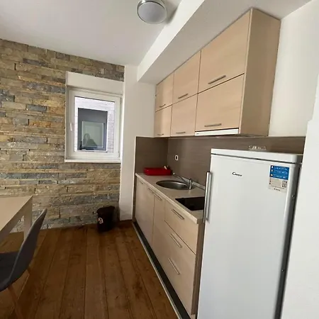 Sunny Pines * זלאטיבור